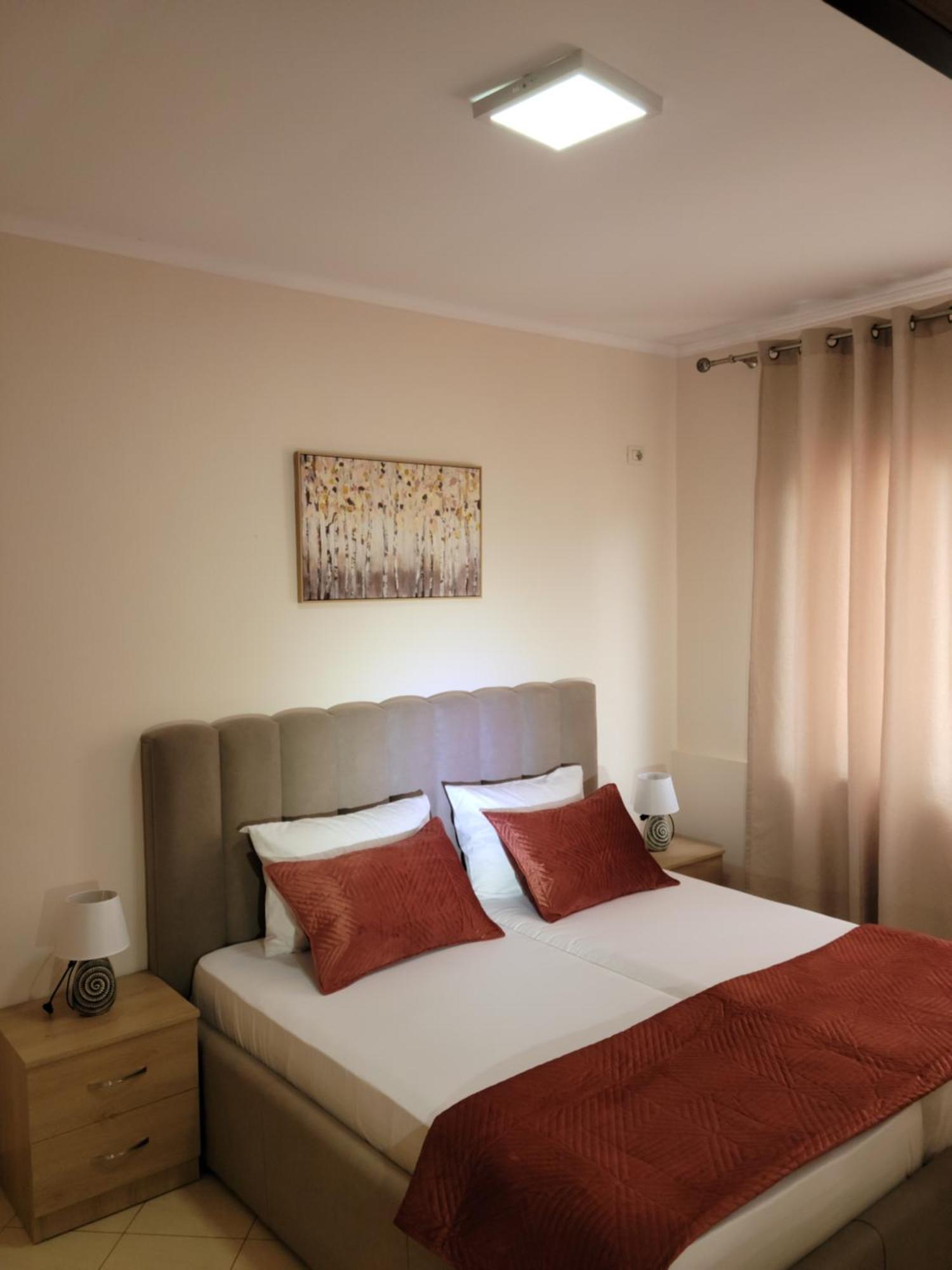 Gledis Apartment Tirana - Panoramic City Terrace Екстер'єр фото